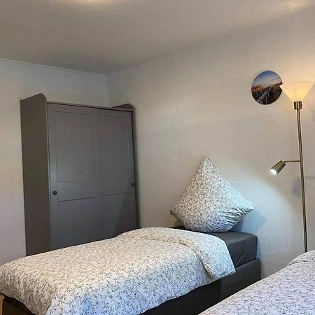 Beste Lage In Rostock: 2-Zimmerwohnung Mit Balkon Im 1.Og Екстер'єр фото